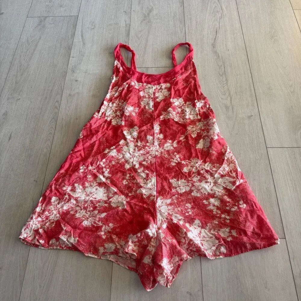 Free people women's relaxed-fit sleeveless floral romper size m